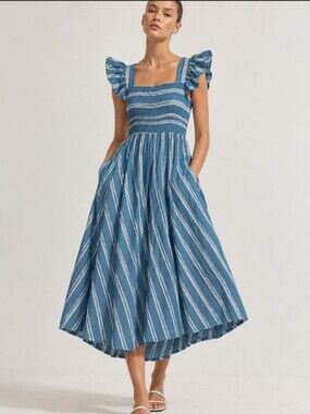 Ivy City Co Adelaide Dress in Blue